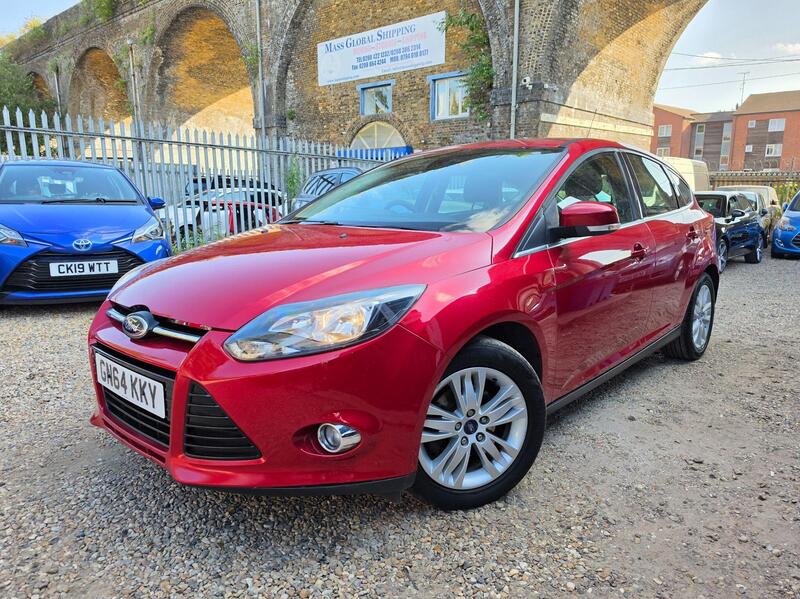 Ford Focus 1.0T EcoBoost Titanium Navigator Euro 5 (s/s) 5dr thumbnail 4