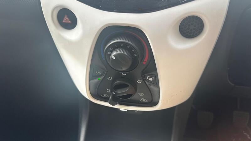 2016 Citroen C1 — photo 20