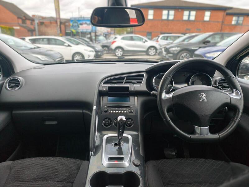 Peugeot 3008 view 6