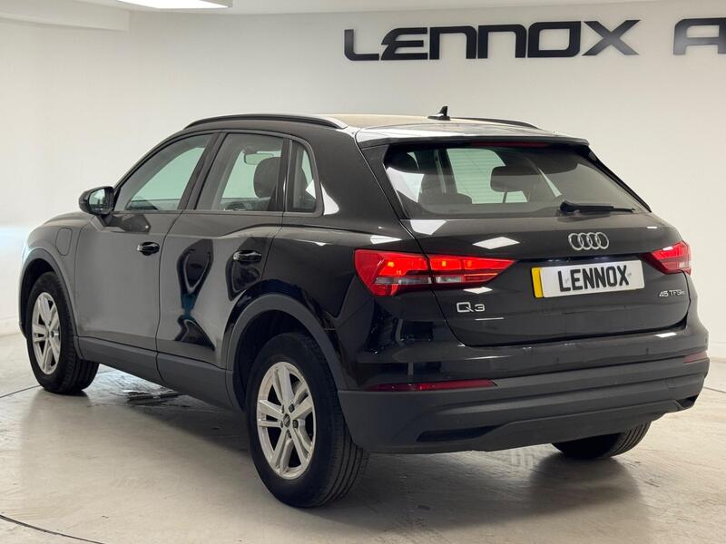 Audi Q3 view 4