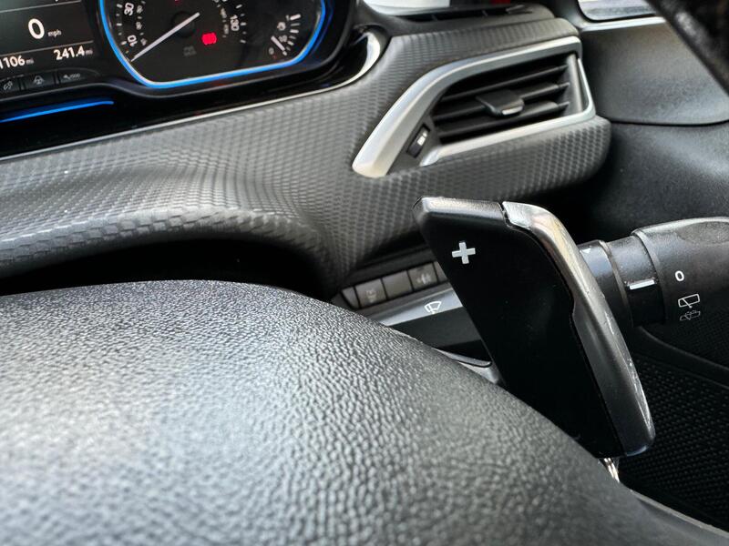 Peugeot 2008 view 31