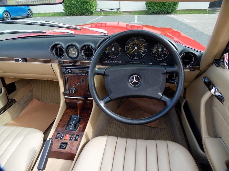 Mercedes-Benz SL view 34
