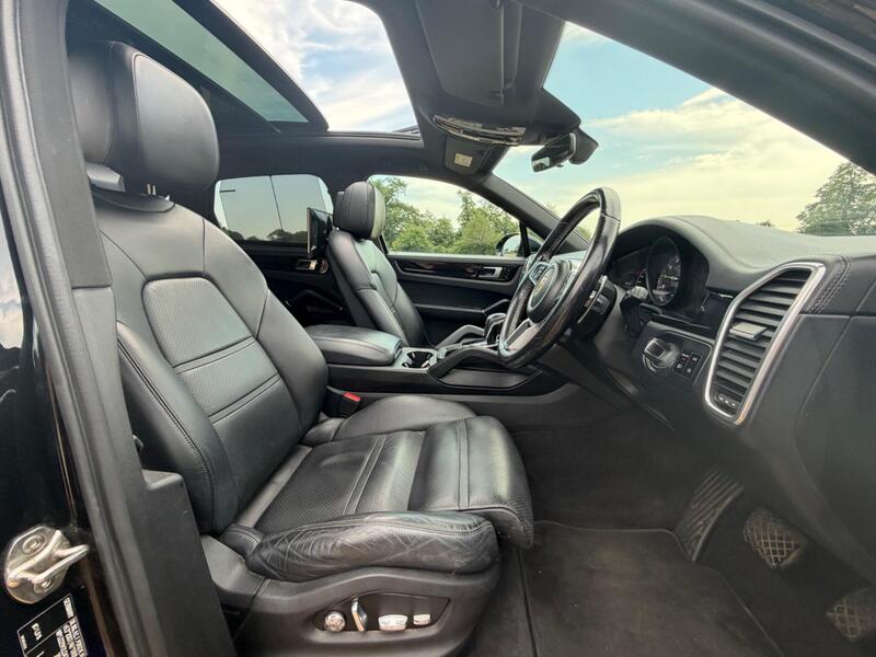 Porsche Cayenne view 2