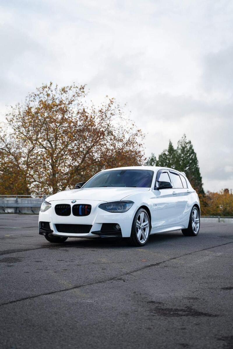 BMW 1 Series — photo 1