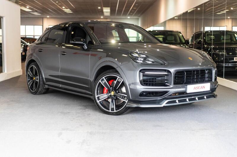 2022 Porsche Cayenne in Grey for sale
