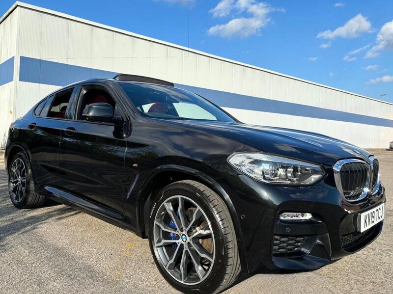 BMW X4 view 3