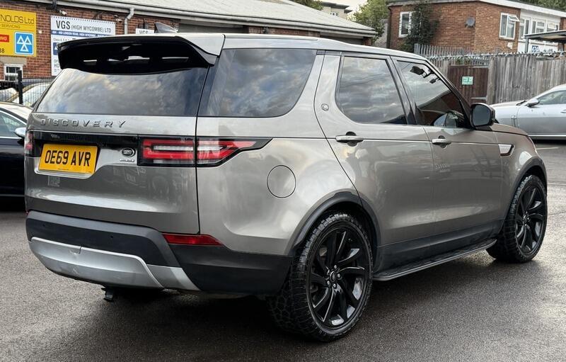 Land Rover Discovery 3 view 5