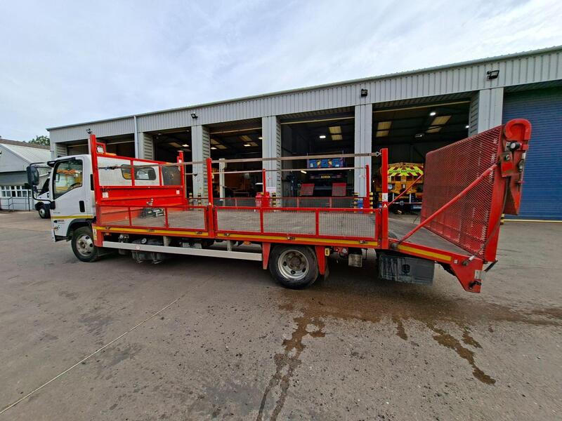 Isuzu N75 190  7.5T Beavertail