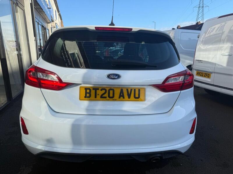 Ford Fiesta view 5