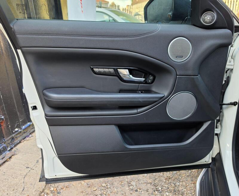 Land Rover Range Rover Evoque 2.0 Si4 HSE Dynamic Auto 4WD Euro 6 (s/s) 5dr thumbnail 20