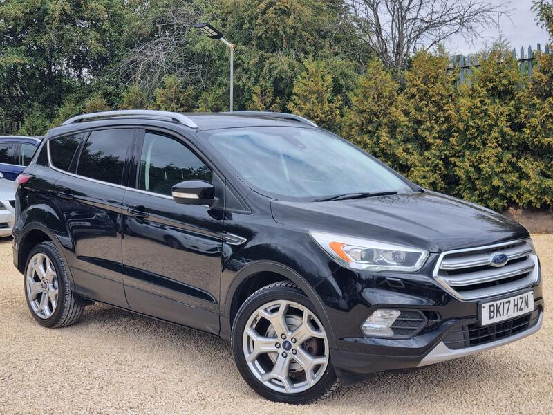 Ford Kuga view 3