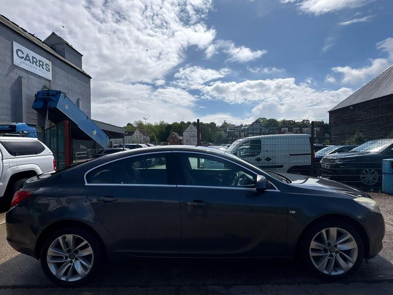 Vauxhall Insignia view 2