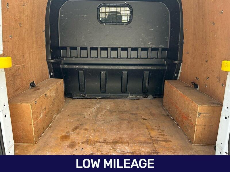 Ford Transit Custom view 4