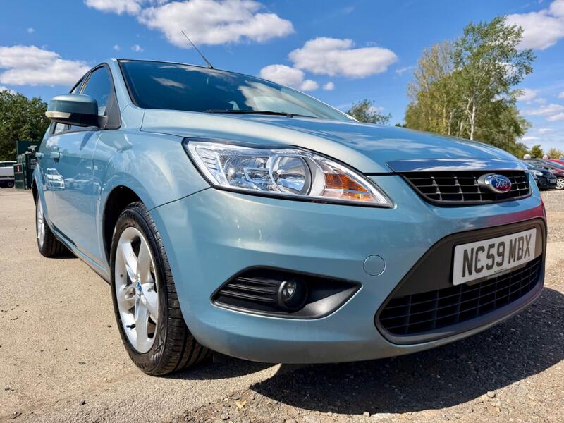 Ford Focus view 5