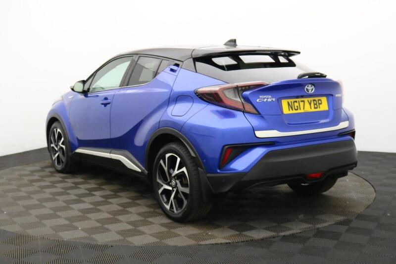 Toyota C-HR view 6