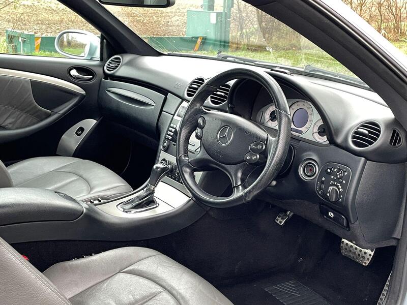 Mercedes-Benz CLK view 6