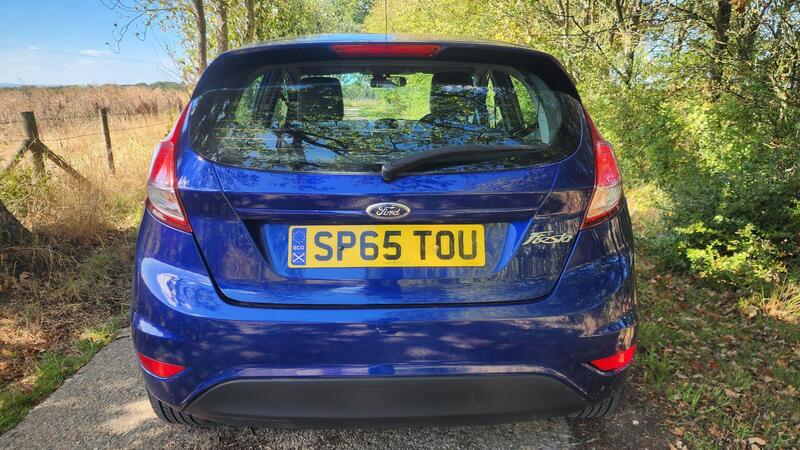 2015 Ford Fiesta — photo 9