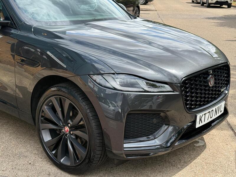Jaguar F-Pace view 4