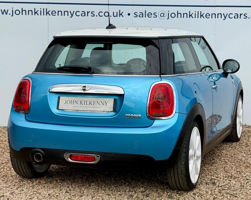 Mini Cooper view 6