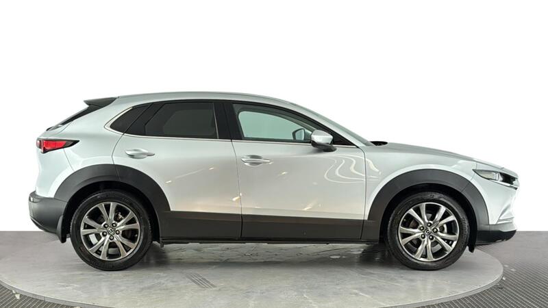 Mazda CX-30 view 3
