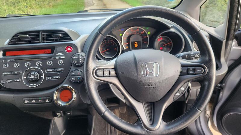 2015 Honda Jazz — photo 28