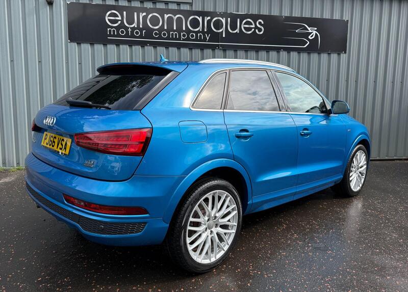 Audi Audi Q3 view 3