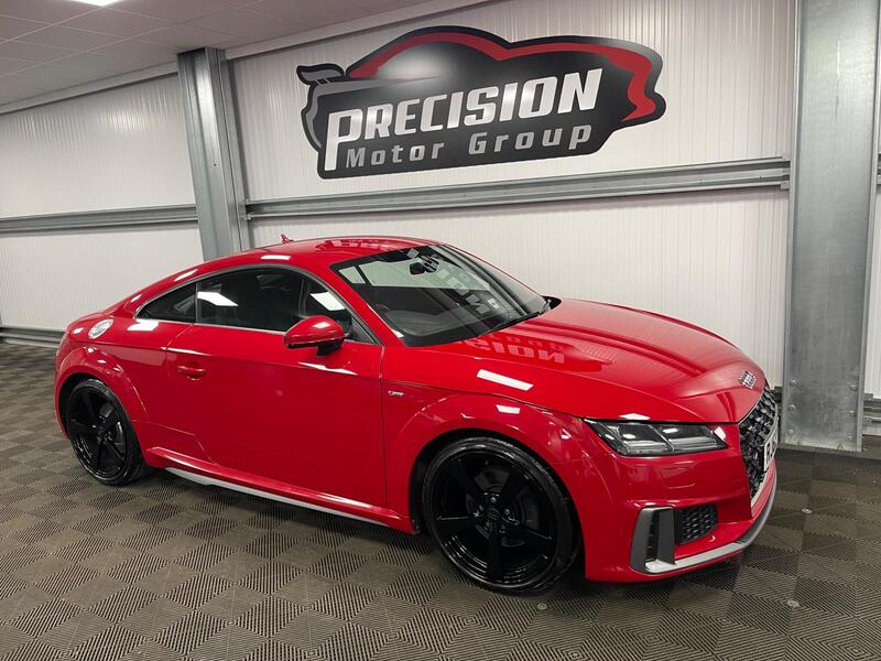 Audi TT view 4