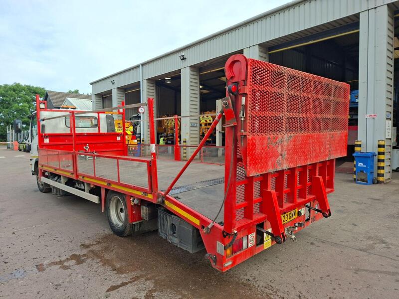 Isuzu N75 190  7.5T Beavertail