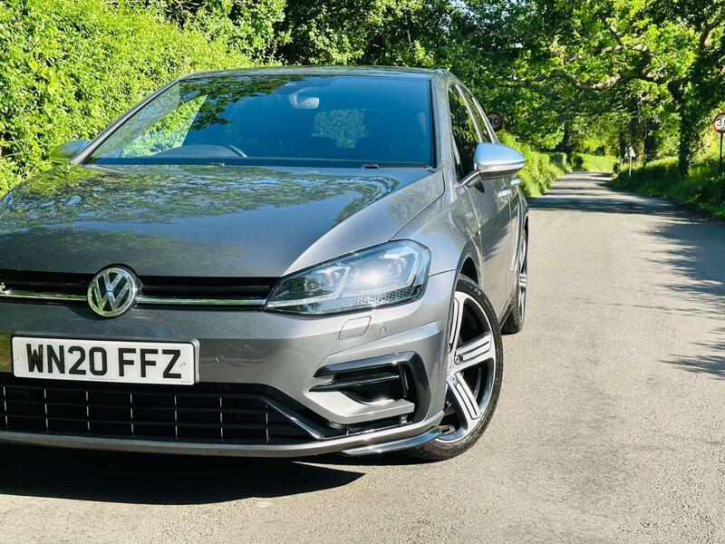 Volkswagen Golf view 2