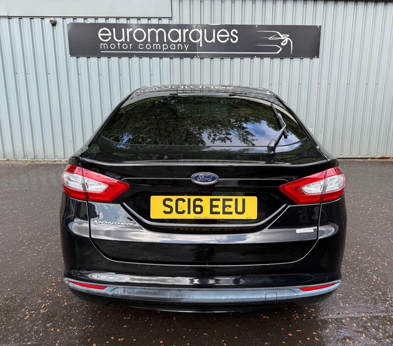 Ford Mondeo view 5
