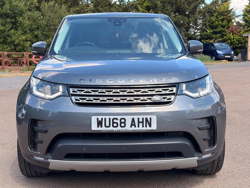 Land Rover Discovery view 2