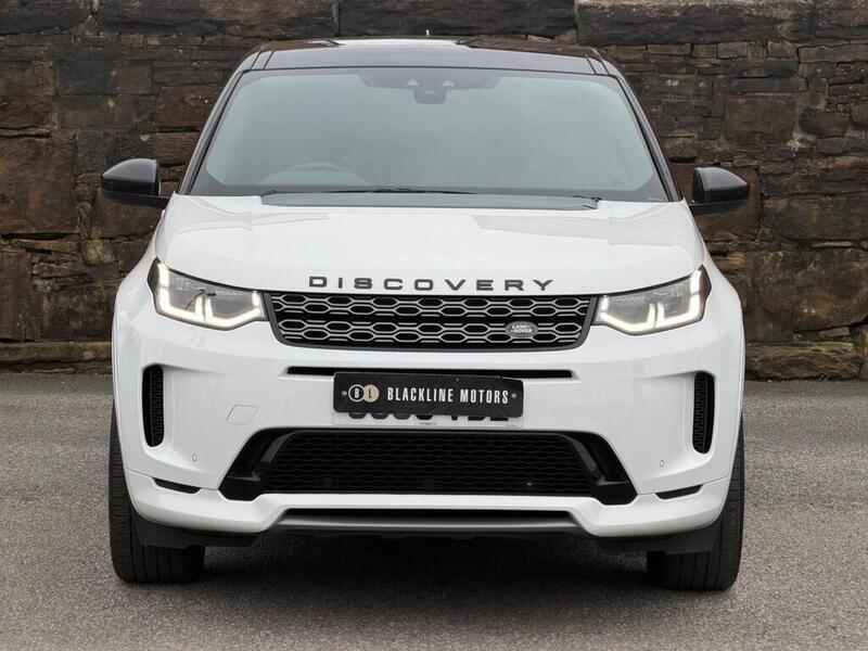 Land Rover Discovery Sport view 2