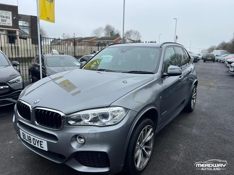 BMW X5 view 3
