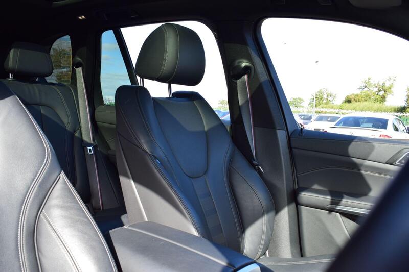 BMW X5 BMW X5 view 5