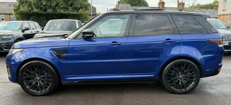 Land Rover Range Rover Sport view 3