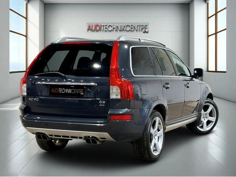 Volvo XC90 view 2