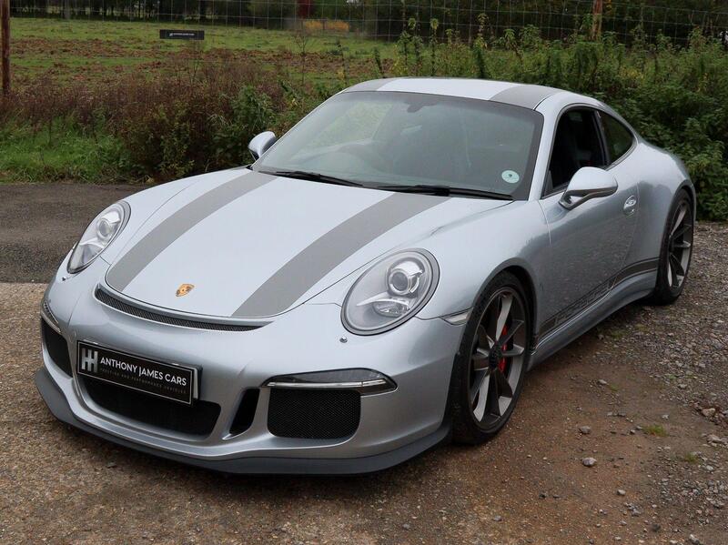 Porsche 911 view 19