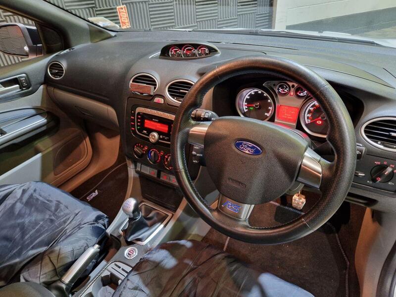 Ford Focus view 13
