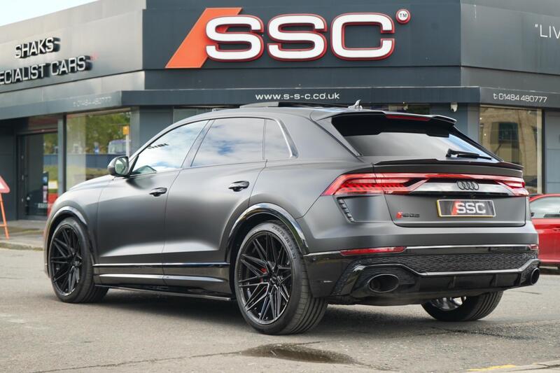 Audi RS Q8 view 2