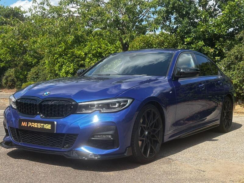 BMW 3 Series view 3