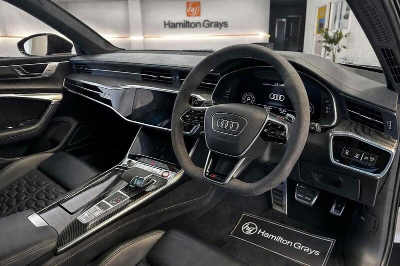 Audi RS6 Avant view 3