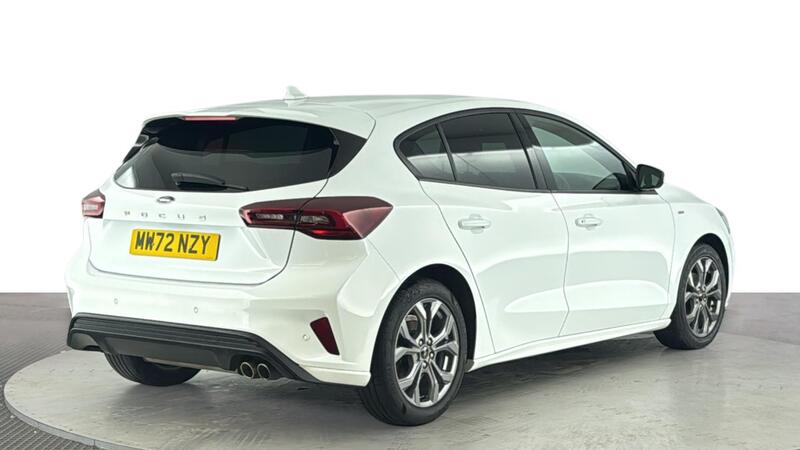 Ford Focus view 4