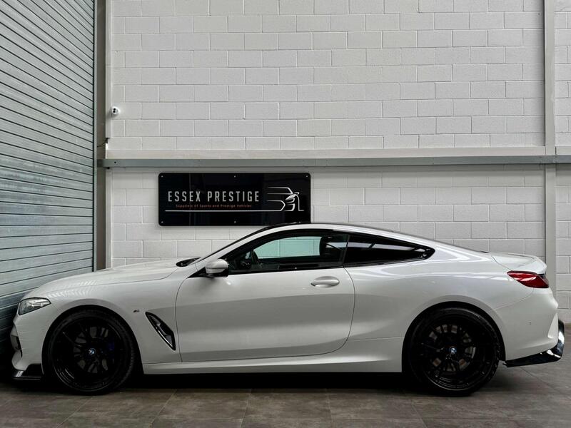 BMW 8 Series view 4