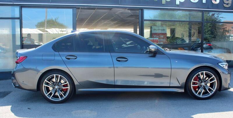 BMW 3 Series view 5