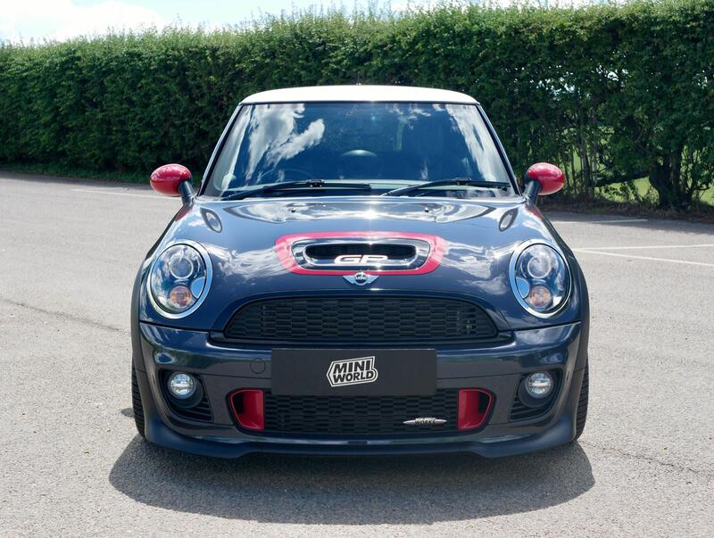 Mini Cooper view 5