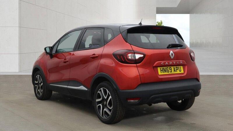 Renault Captur view 3