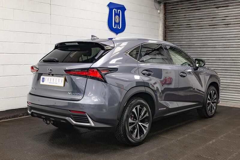 Lexus NX view 3