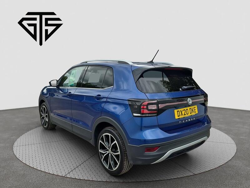 Volkswagen T Cross view 5