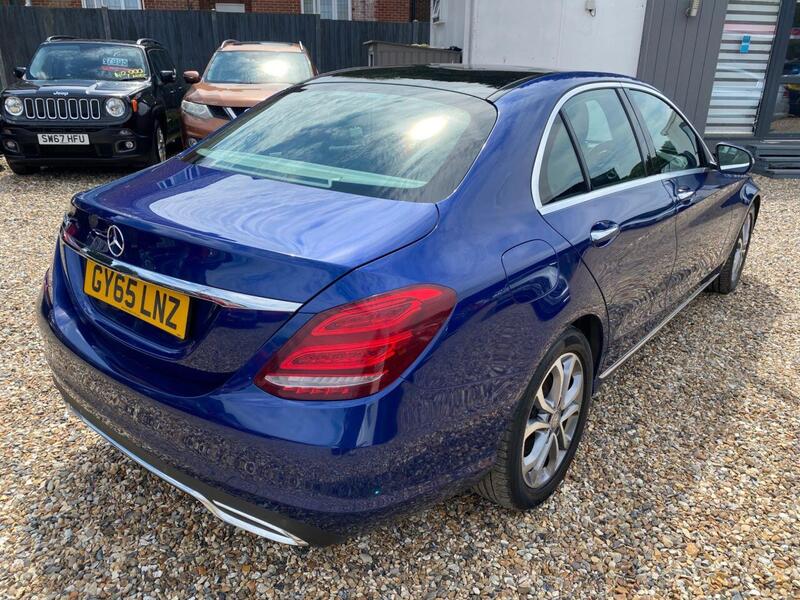 Mercedes-Benz C Class view 5