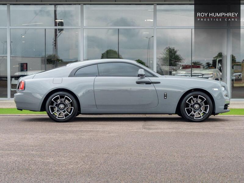 Rolls-Royce Wraith view 3